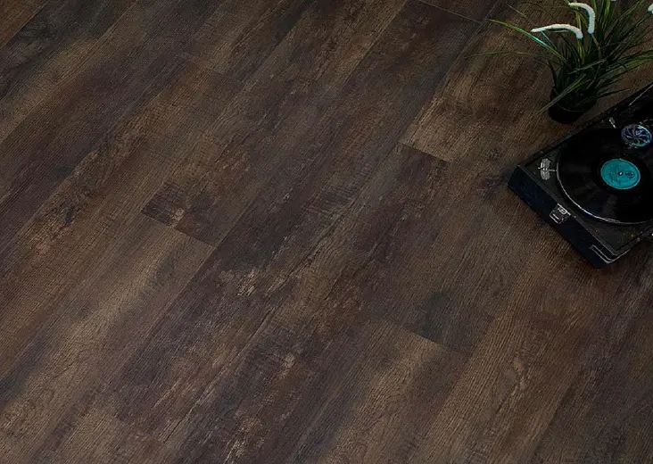 Кварц-виниловая плитка FineFloor Wood Дуб Окленд FF-1585 - фото интерьера 3