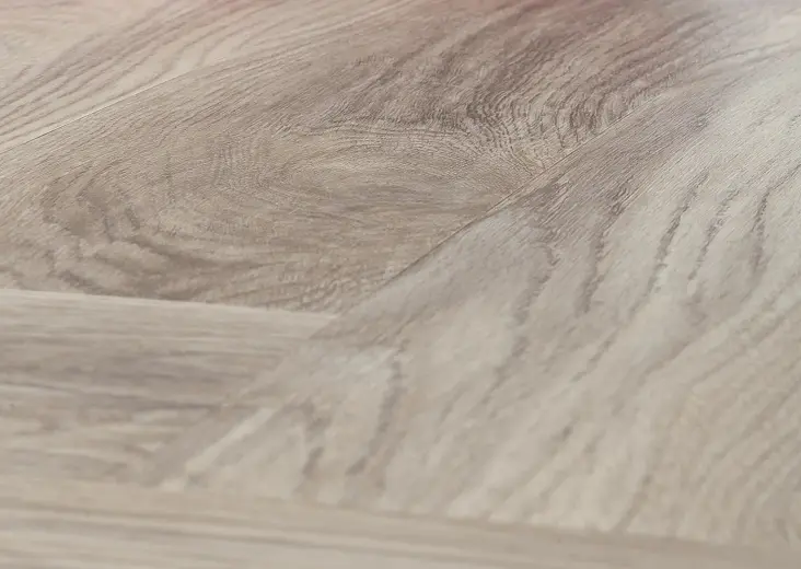 Кварц-виниловая плитка Fine Flex Wood Дуб Басеги FX-102 - фото интерьера 2