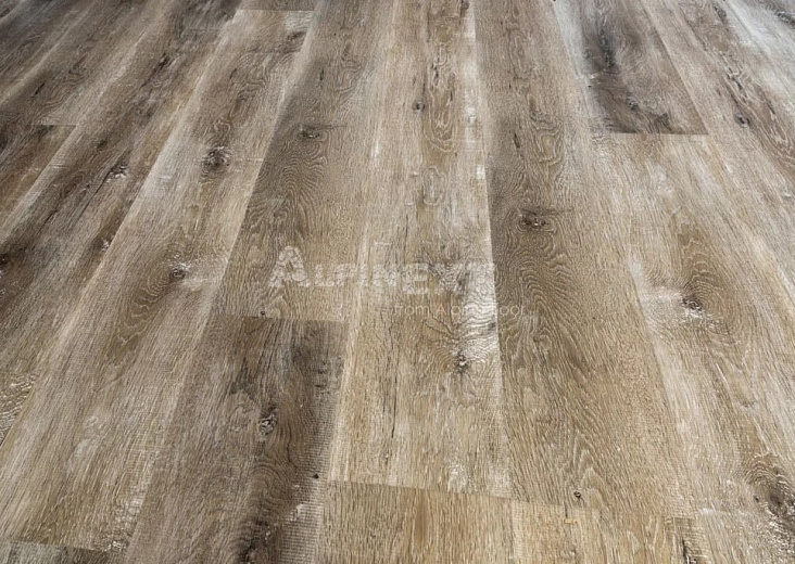 Кварцвиниловая плитка Alpine Floor Ultra Дуб Медовый ECO 5-17 - фото интерьера 3