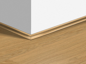 Плинтус виниловый Quick-Step Vinyl Скоция 17х17 мм Дуб чистый медовый 40098